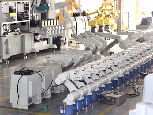 工業機器人生產